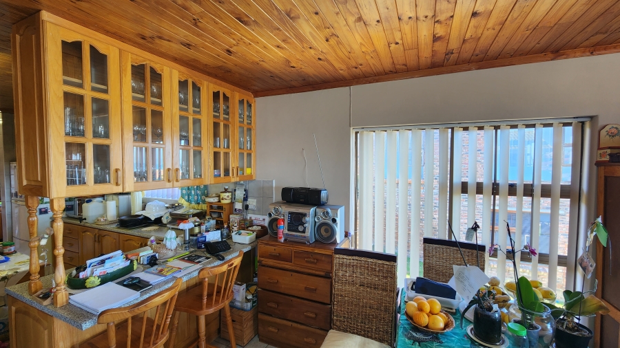 4 Bedroom Property for Sale in Dana Bay Western Cape